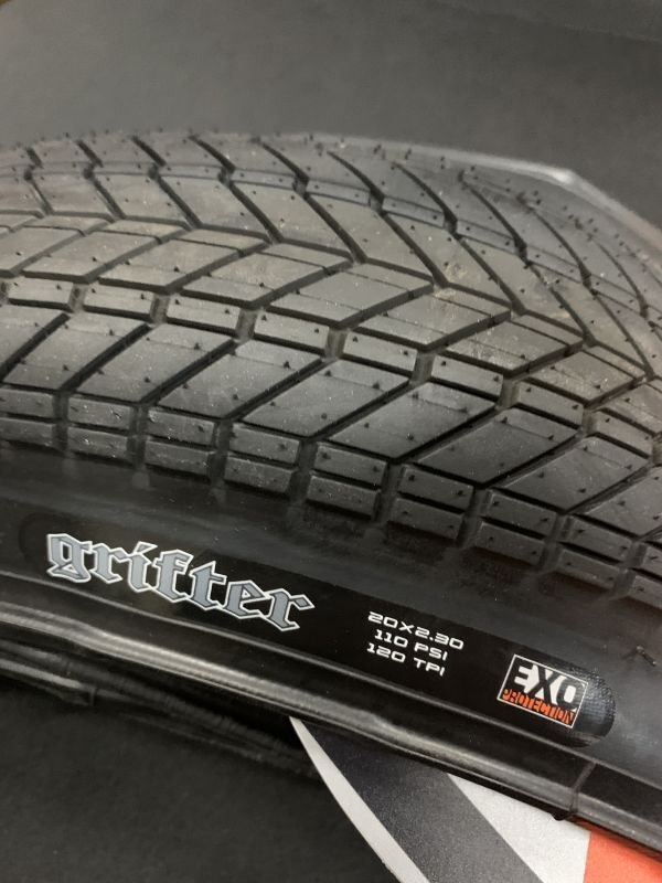 画像2: MAXXIS/GRIFTER TIRE (20x2.1)